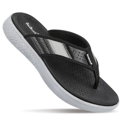 Walkaroo Men Textured Thong Flip-Flop - WC4238 Black Grey
