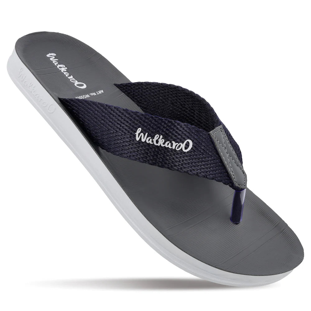 Walkaroo Men Solid Thong Sandals - WG5002  Blue