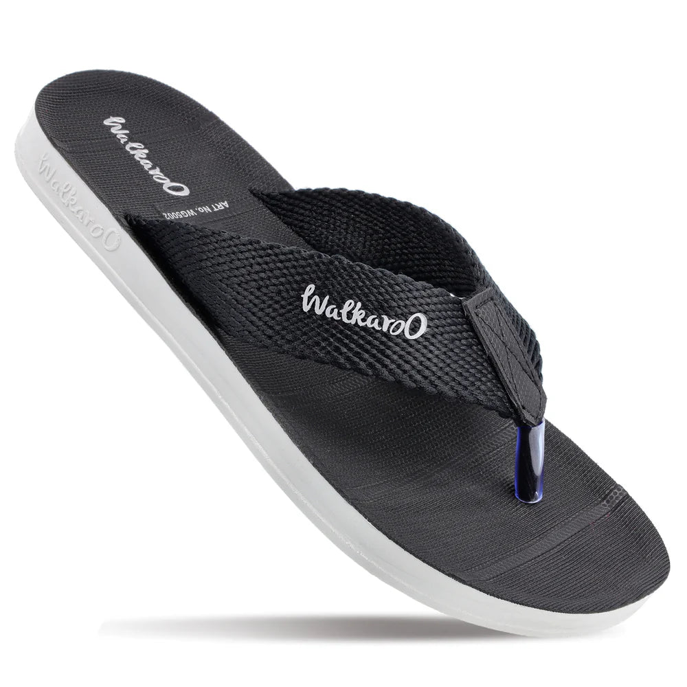 Walkaroo Men Solid Thong Sandals - WG5002  Black