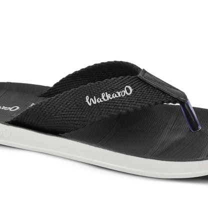 Walkaroo Men Solid Thong Sandals - WG5002  Black
