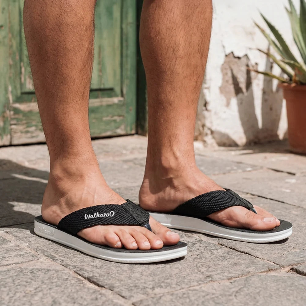 Walkaroo Men Solid Thong Sandals - WG5002  Black